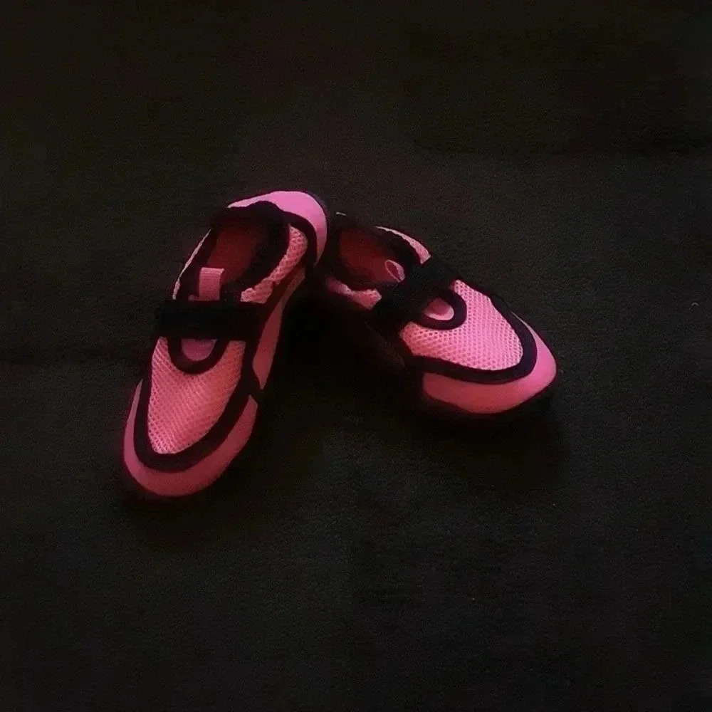 Wonder Nation Water Shoes